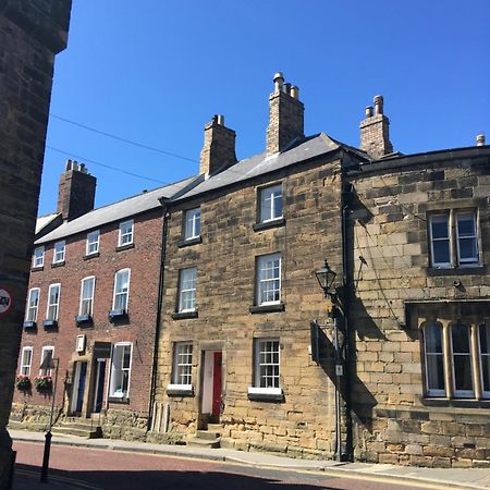 Castle Retreat - Luxury Apartment Opposite Alnwick Castle Exterior photo