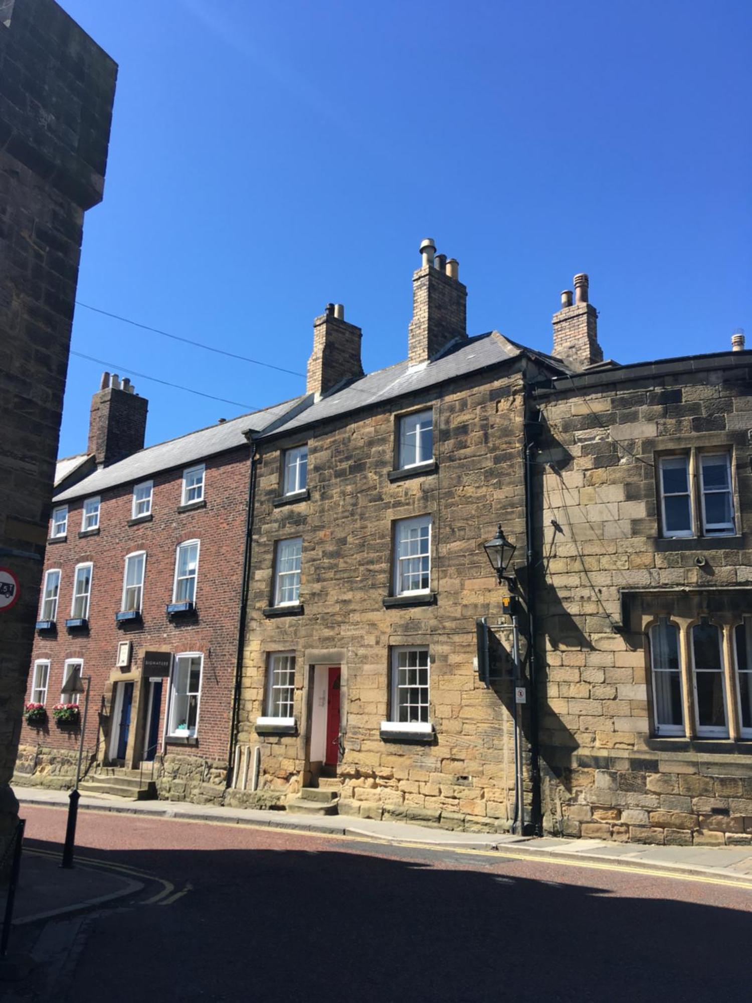 Castle Retreat - Luxury Apartment Opposite Alnwick Castle Exterior photo